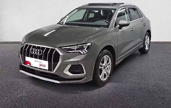 AUDI Q3 40 TFSI 190 ch S tronic 7 Quattro Design Luxe extérieur trois quart avant gauche 2126152
