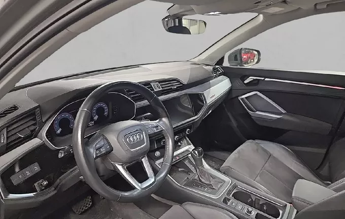 AUDI Q3 40 TFSI 190 ch S tronic 7 Quattro Design Luxe photo 11 2126152