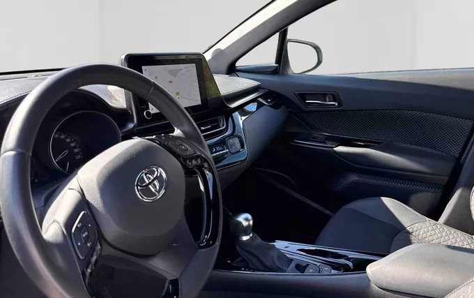 TOYOTA C-HR Hybride 2.0L Design photo 18 1103993