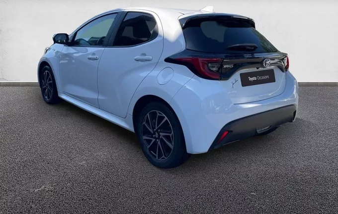 TOYOTA YARIS Hybride 116h Design extérieur trois quart arrière gauche 1103406