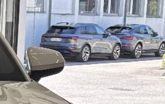 AUDI Q2 30 TDI 116 S tronic 7 S line extérieur avant 2128842