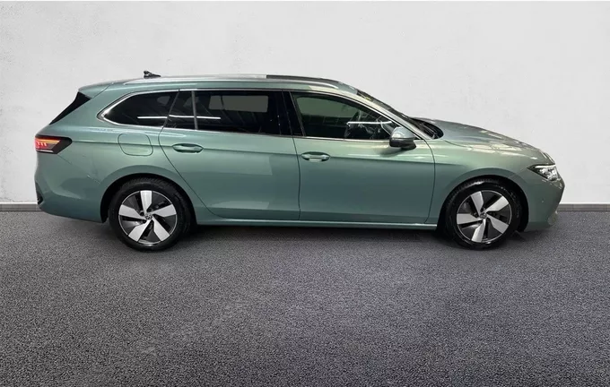 VOLKSWAGEN PASSAT 2.0 TDI EVO SCR 150 DSG7 Elegance extérieur côté droit 2132700