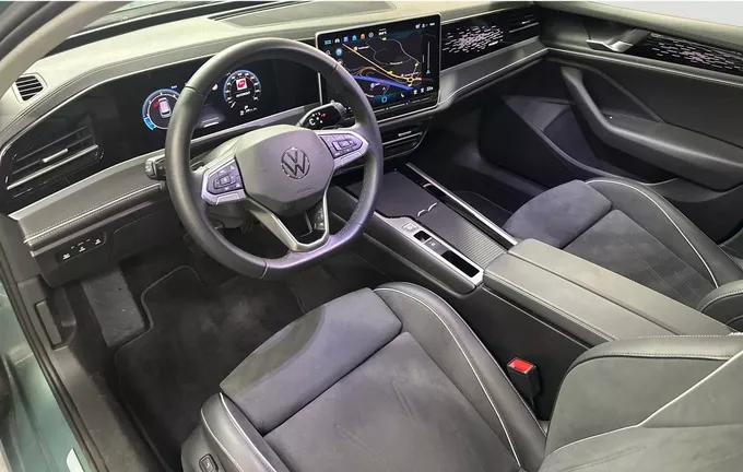 VOLKSWAGEN PASSAT 2.0 TDI EVO SCR 150 DSG7 Elegance photo 13 2132700
