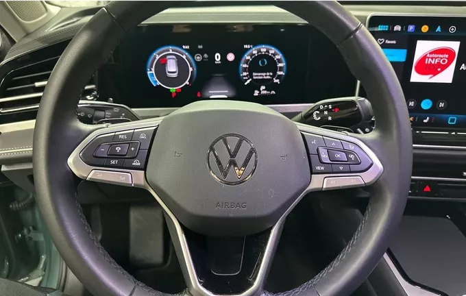 VOLKSWAGEN PASSAT 2.0 TDI EVO SCR 150 DSG7 Elegance photo 19 2132700