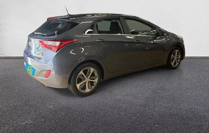 HYUNDAI I30 1.6 GDi 135 Blue Drive Creative extérieur trois quart arrière droit 213493