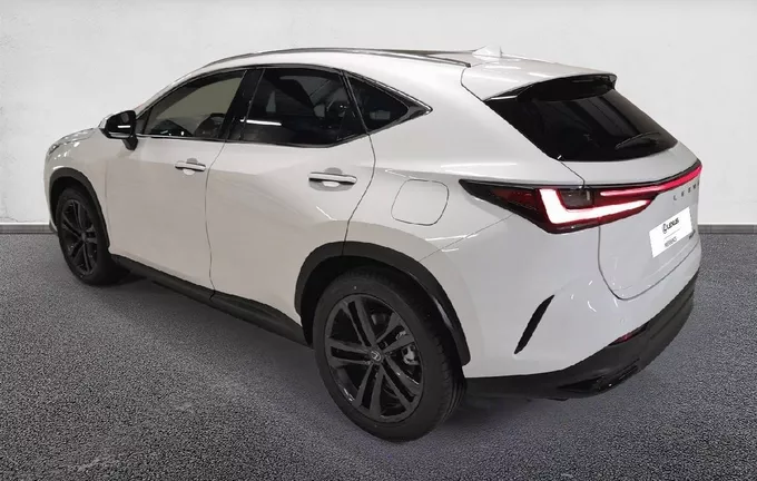 LEXUS NX 350h 2WD Hybride Luxe Plus extérieur trois quart arrière gauche 96746