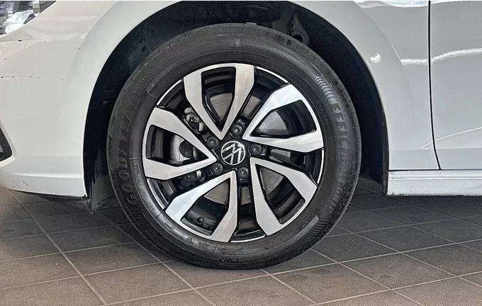 VOLKSWAGEN GOLF 1.5 eTSI OPF 130 DSG7 Active photo 12 2130703