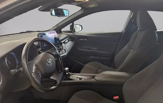 TOYOTA C-HR HYBRIDE 122h Dynamic photo 11 3014527