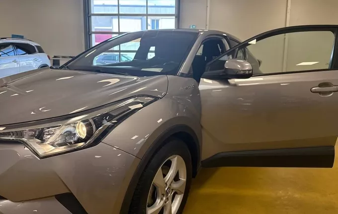 TOYOTA C-HR HYBRIDE 122h Dynamic photo 19 3014527