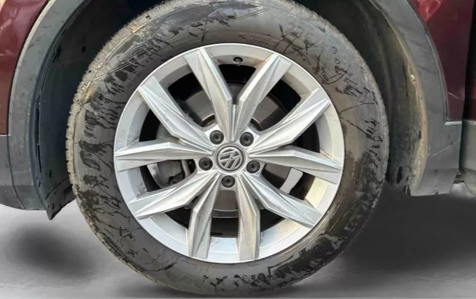 VOLKSWAGEN TIGUAN 1.5 TSI EVO 150 DSG7 Carat photo 9 213725