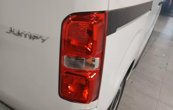 CITROEN JUMPY FOURGON JUMPY FGN M BLUEHDI 145 S&S EAT8 photo 17 944047