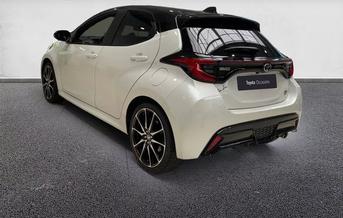 TOYOTA YARIS Hybride 116h GR Sport extérieur trois quart arrière gauche 1103494