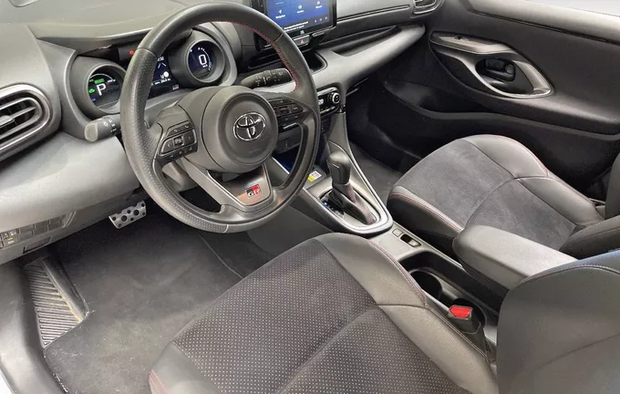 TOYOTA YARIS Hybride 116h GR Sport photo 11 1103494