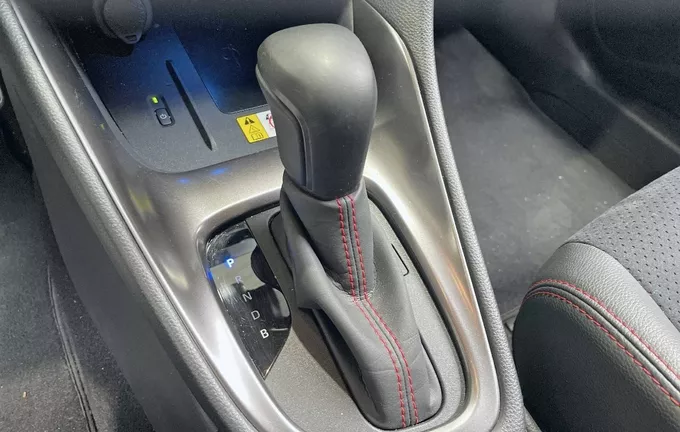 TOYOTA YARIS Hybride 116h GR Sport photo 13 1103494