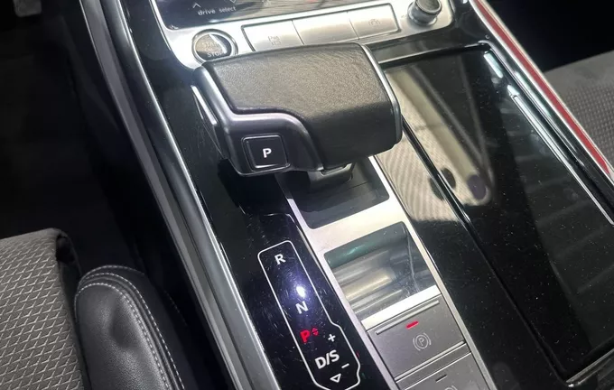 AUDI Q7 60 TFSI e 456 Tiptronic 8 Quattro Competition photo 13 2131510