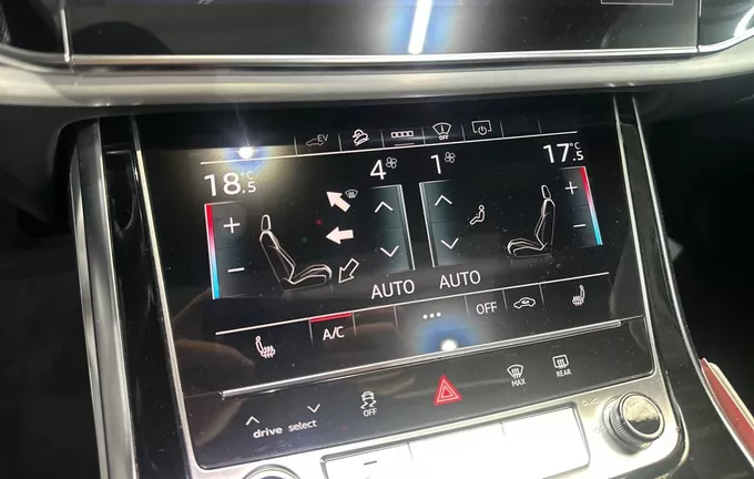 AUDI Q7 60 TFSI e 456 Tiptronic 8 Quattro Competition photo 14 2131510
