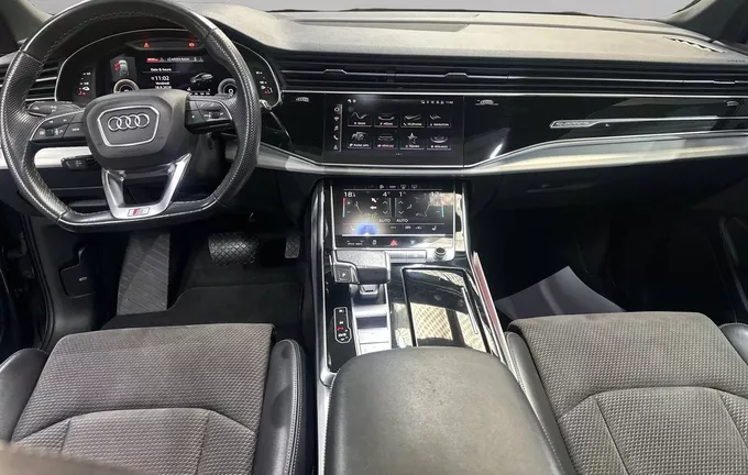 AUDI Q7 60 TFSI e 456 Tiptronic 8 Quattro Competition photo 18 2131510