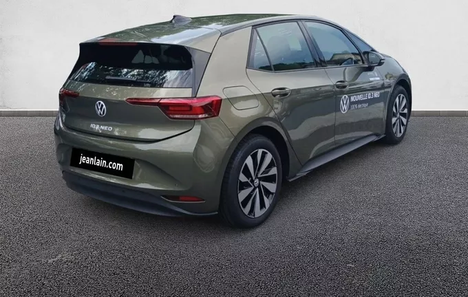 VOLKSWAGEN ID.3 Neo 50 kWh Life extérieur trois quart arrière droit 9516