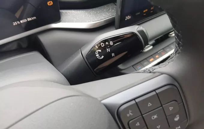 VOLKSWAGEN ID.3 Neo 50 kWh Life photo 13 9516