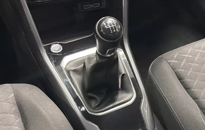 VOLKSWAGEN T-ROC 1.6 TDI 115 Start/Stop BVM6 IQ.Drive photo 13 213385