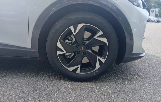 CUPRA TAVASCAN 286 ch V photo 9 4011