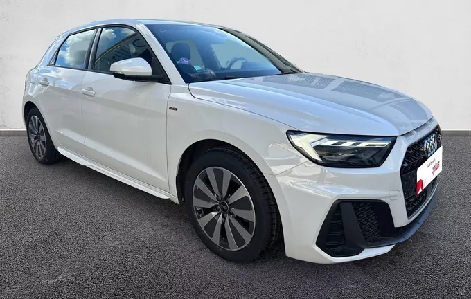 AUDI A1 Sportback 25 TFSI 95 ch S tronic 7 S Line extérieur trois quart avant droit 2123176
