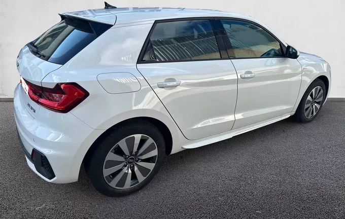 AUDI A1 Sportback 25 TFSI 95 ch S tronic 7 S Line extérieur trois quart arrière droit 2123176