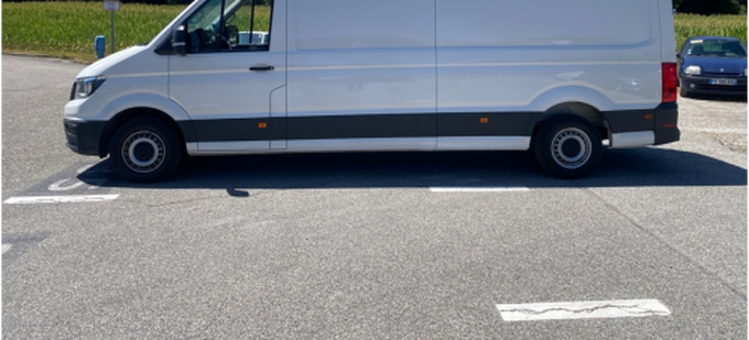 VOLKSWAGEN UTILITAIRES CRAFTER VAN 35 L4H3 2.0 TDI 140 CH BVA BUSINESS extérieur avant 105898