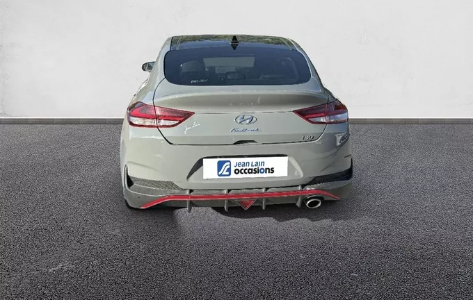 HYUNDAI I30 Fastback 1.5 T-GDi 160 DCT-7 Hybrid 48V N Line extérieur arrière 13967