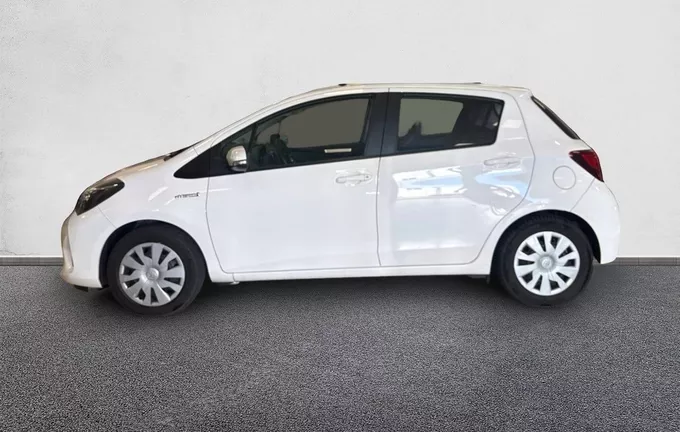 TOYOTA YARIS Hybride 100h Dynamic extérieur côté gauche 213589