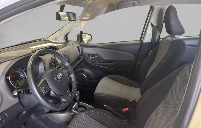 TOYOTA YARIS Hybride 100h Dynamic photo 11 213589