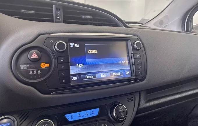 TOYOTA YARIS Hybride 100h Dynamic photo 15 213589