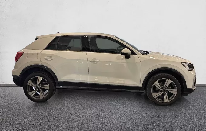 AUDI Q2 35 TFSI 150 S tronic 7 Design extérieur côté droit 2130523