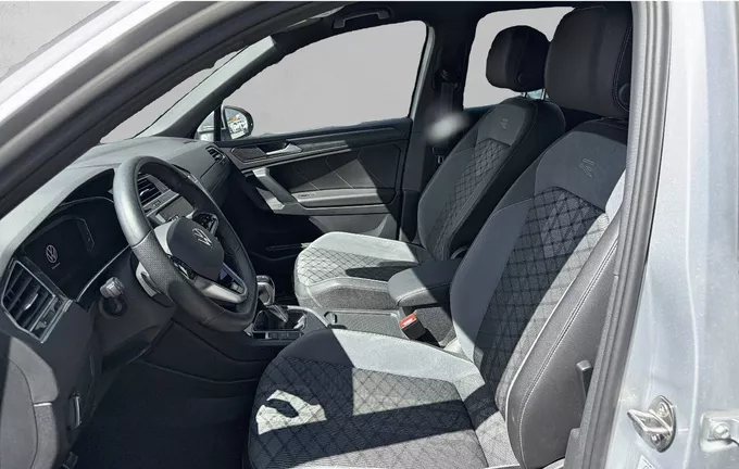 VOLKSWAGEN TIGUAN 1.4 eHybrid 245ch DSG6 R-Line extérieur trois quart arrière droit 2126811