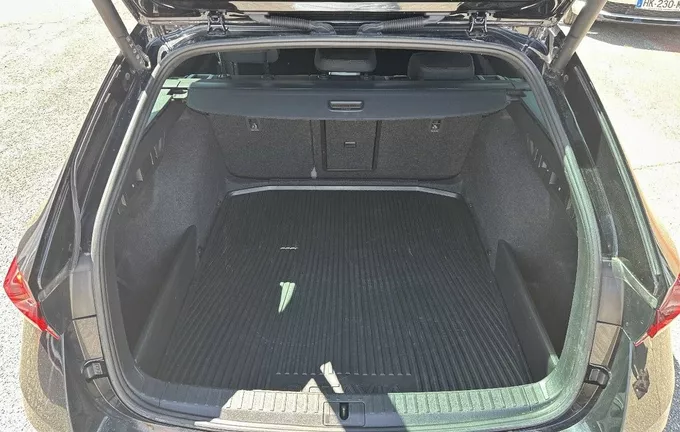 SKODA OCTAVIA Combi 2.0 TDI 200 ch DSG7 4x4 RS photo 10 560528