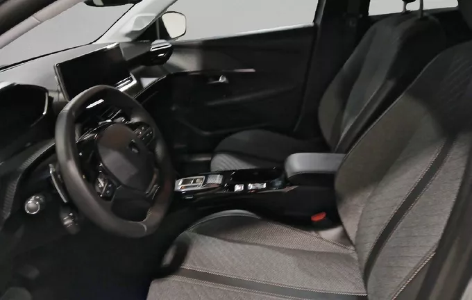 PEUGEOT 208 Hybrid 100 e-DCS6 Allure photo 11 943986