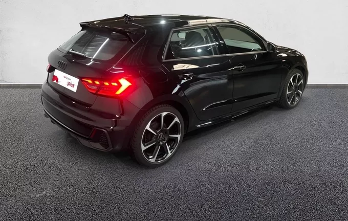 AUDI A1 Sportback 25 TFSI 95 ch S tronic 7 extérieur trois quart arrière droit 2132110