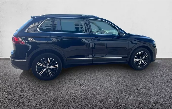 VOLKSWAGEN TIGUAN 2.0 Bi-TDI 240 DSG7 4Motion Carat Exclusive extérieur côté droit 2125593