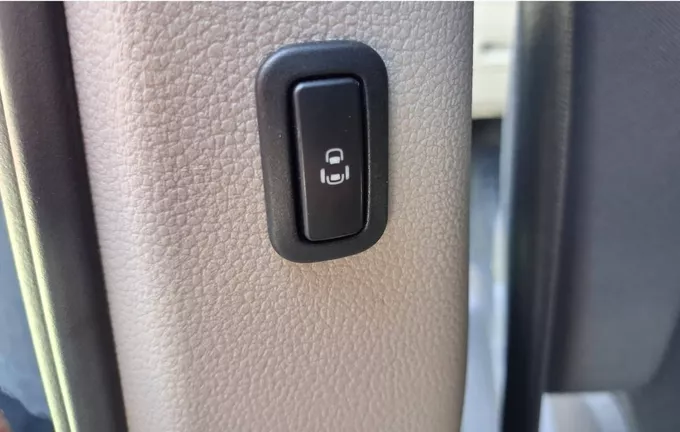 VOLKSWAGEN UTILITAIRES MULTIVAN Court 1.4 eHybrid 218 DSG6 Energetic photo 16 106285