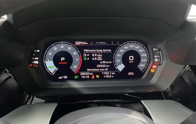 AUDI A3 Sportback 40 TFSIe 204 S tronic 6 Design photo 16 2132312
