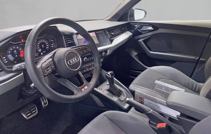 AUDI A1 Sportback 30 TFSI 116 ch S tronic 7 S Line photo 11 2130378