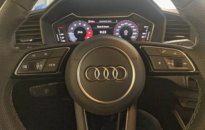 AUDI A1 Sportback 30 TFSI 116 ch S tronic 7 S Line photo 12 2130378