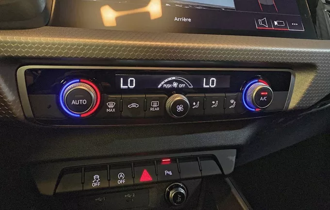 AUDI A1 Sportback 30 TFSI 116 ch S tronic 7 S Line photo 14 2130378