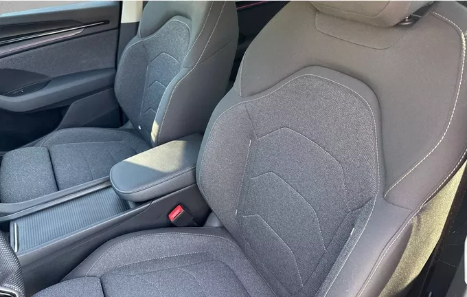 SKODA KODIAQ 1.5 TSI 150 ch Hybrid ACT DSG7 7pl Selection extérieur trois quart arrière droit 2128803