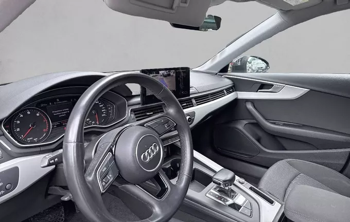 AUDI A4 Avant 35 TFSI 150 S tronic 7 Business Line photo 11 213068