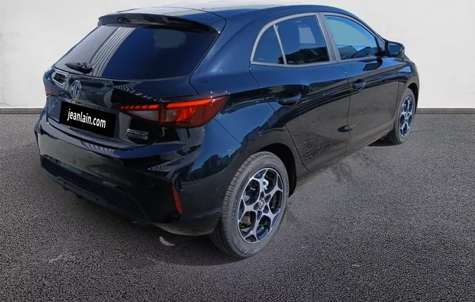 MG MG3 1.5 L Hybrid+ 195 ch Luxury extérieur trois quart arrière droit 7963