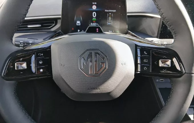 MG MG3 1.5 L Hybrid+ 195 ch Luxury photo 12 7963