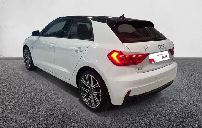 AUDI A1 Sportback 25 TFSI 95 ch BVM5 Design extérieur trois quart arrière gauche 2128032