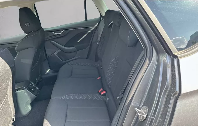 SKODA KAMIQ 1.0 TSI Evo 110 ch BVM6 Ambition extérieur arrière 2130385