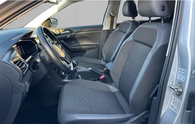 VOLKSWAGEN T-CROSS 1.0 TSI 110 Start/Stop BVM6 R-Line Tech extérieur trois quart arrière droit 2125923